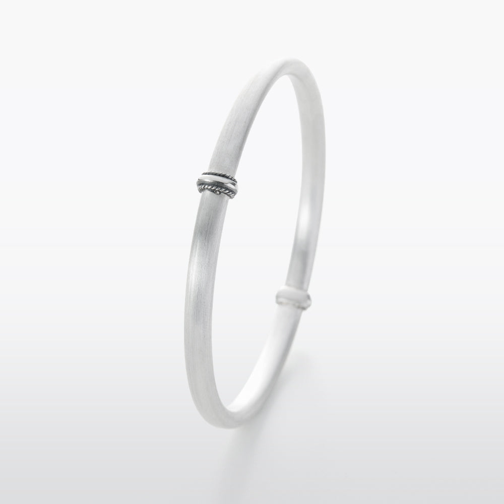 Line Single Band Bracelet