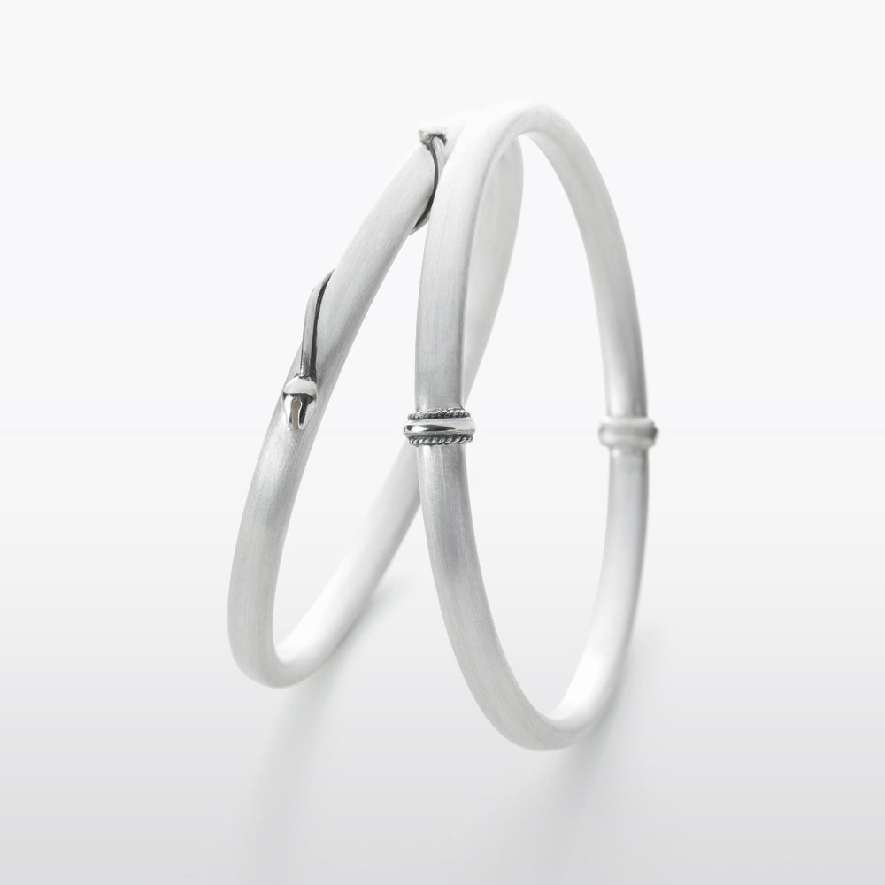 Line Single Band Bracelet